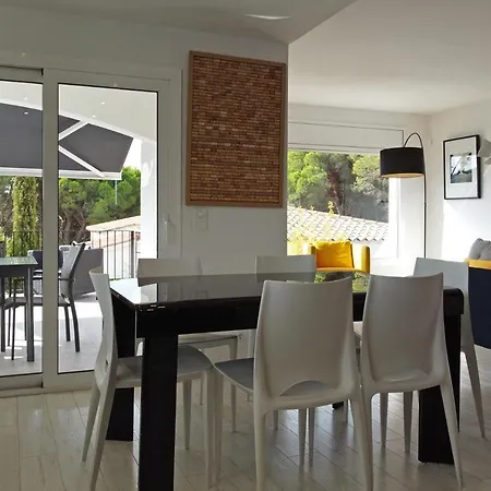 Villa 10P 5 Bedr Free Wifi Private Pool Airco Satv * L' Escala