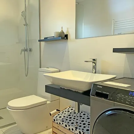 Villa 10P 5 Bedr Free Wifi Private Pool Airco Satv L' Escala