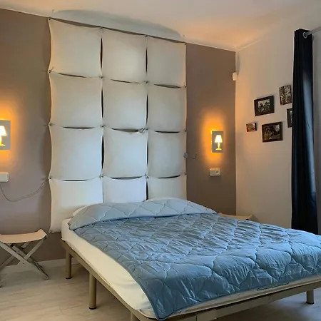 10p 5 Bedr Free Wifi Private Pool Airco Satv