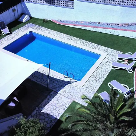 10p 5 Bedr Free Wifi Private Pool Airco Satv Semesterbostad *
